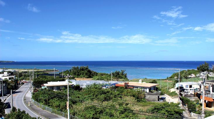 ホテル オーベルジュ ボヌ シェール ラウー 恩納村 エクステリア 写真